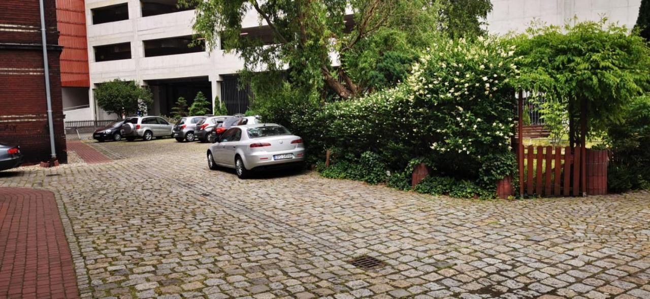 Black & White Vision Apartment - Centrum Opole Exterior foto